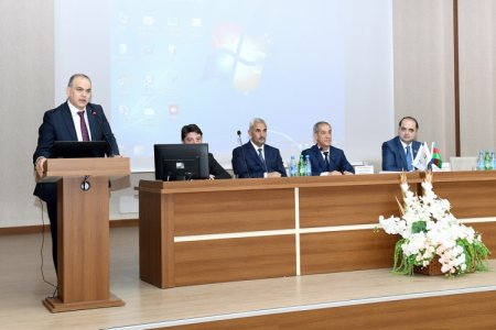 Tanınmış kardioloqlar naxçıvanlı həmkarları ilə təcrübə mübadiləsi aparıblar