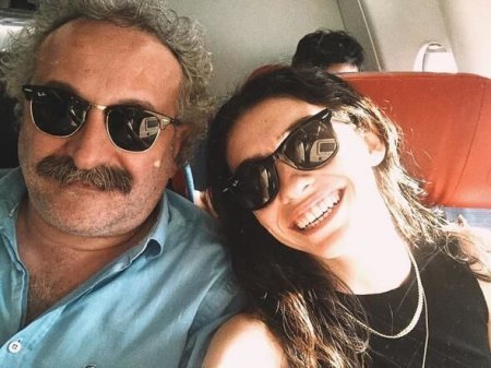 Məşhur aktrisa özündən 19 yaş böyük sevgilisi ilə evlənir - FOTO