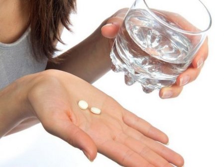 В Азербайджане пять человек отравились лекарствами 