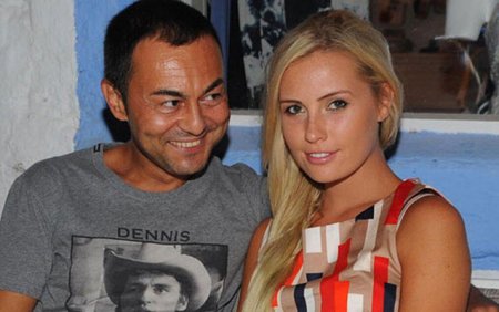 Ortaç boşandığı modeli məhkəməyə verdi