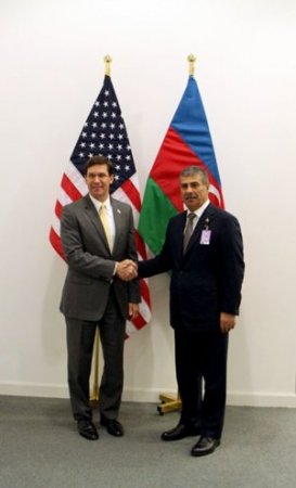 Azərbaycan və ABŞ müdafiə nazirləri görüşdü