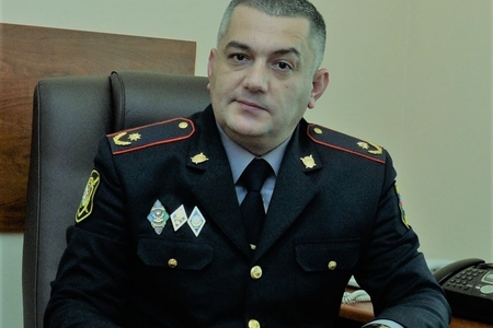 Bakıda avtomobildə erməni mahnısı səsləndirərək sosial şəbəkələrdə yayan şəxs saxlanılıb Bakıda avtomobildə erməni mahnısı səsləndirərək sosial şəbəkələrdə yayan şəxs saxlanılıb