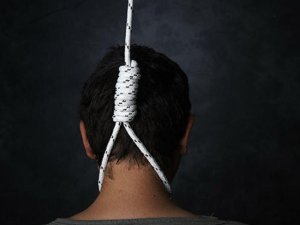 Ermənistanda 21 yaşlı məhkum özünü asdı