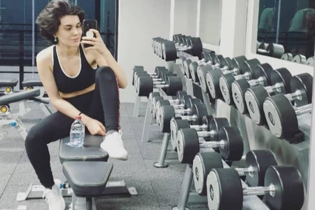 Elçin Əlibəylinin xanımı: “Uşaqlıqdan qaydasız döyüşləri çox sevmişəm” Elçin Əlibəylinin xanımı: “Uşaqlıqdan qaydasız döyüşləri çox sevmişəm”