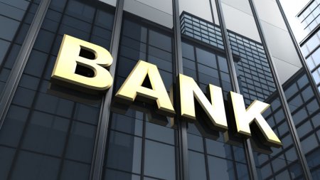 Bankların istehlak krediti kampaniyaları “tüğyan edir”: Yeni böhran təhlükəsi...