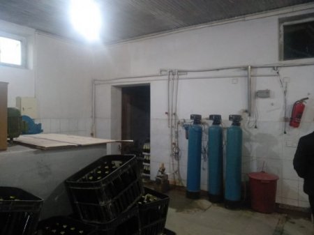 Bakıda limonad sexində iyrənc mənzərə - FOTO