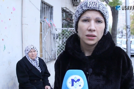 Qeyri-bank təşkilatı bir ailənin evini əlindən alıb, küçəyə atdı - VİDEO