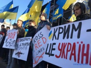 Minlərlə ukraynalı Rusiya ilə danışıqlara görə Maydana çıxdı