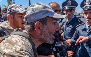 Erməni mediası Paşinyandan yazdı - "KABAB SEVƏN QİSASÇI BAŞ NAZİR"