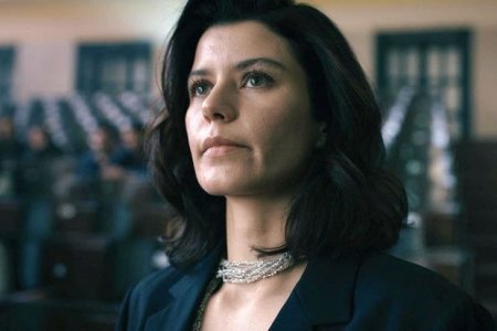 Beren Saat: Məşhurluq sanki həbsxanadır