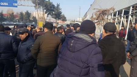 "Eurohome”da malları yanan sahibkarlar YENİDƏN TOPLAŞDI - Səslərinin prezidentə çatmasını istəyirlər...