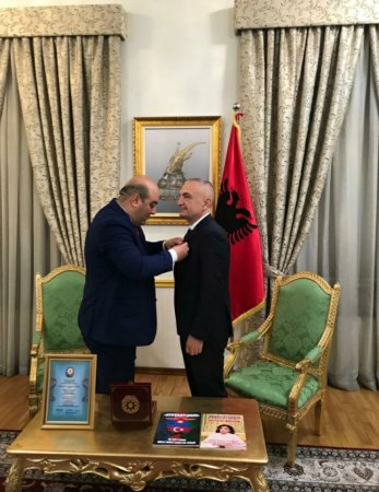 Missiyası ölkəmizi xaricdə layiqincə təbliğ edən “Azərbaycanım” beynəlxalq jurnalı