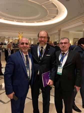 Zelenski ilə Bakıya gələn azərbaycanlı (FOTOLAR) 