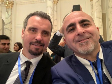 Zelenski ilə Bakıya gələn azərbaycanlı (FOTOLAR) 