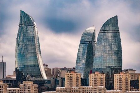 Tutulan icra başçısının yüksək vəzifədə işləyən övladları: Oğlunun Aygün Kazımovanın qızı ilə videosu yayılıb