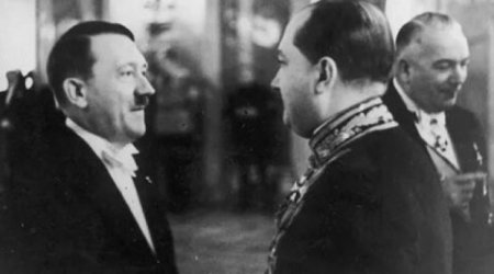 Putin Polşa səfirinə niyə “donuz və əclaf” dedi...