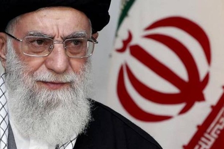 İranın Ali Rəhbəri: “Təyyarənin səhvən vurulması qəlbimizi yandırdı”