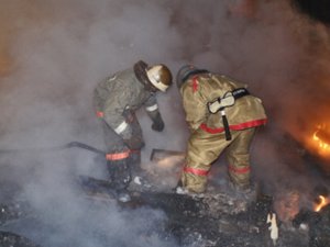 Rusiyada yaşayış binasında dəhşətli yanğın - 11 ÖLÜ, 2 YARALI