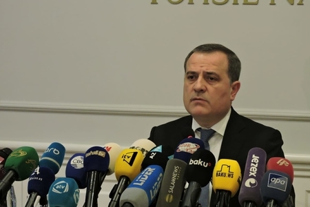 Ceyhun Bayramov təhsillə bağlı yenilikləri açıqladı