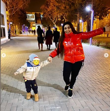 Şəbnəm Tovuzlu oğlu ilə gecə əyləncəsində… - Tənqid edildi/Fotolar