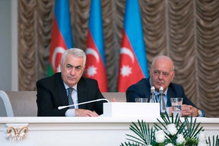 В АЖД приняли на работу более 1 000 человек в прошлом году