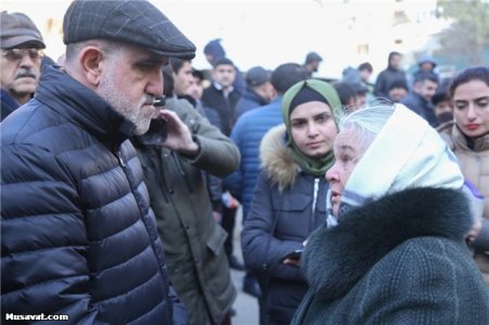 Rauf Arifoğlu Mehmandarov küçəsinin sakinləri ilə görüş keçirdi - FOTOLAR