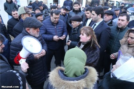 Rauf Arifoğlu Mehmandarov küçəsinin sakinləri ilə görüş keçirdi - FOTOLAR