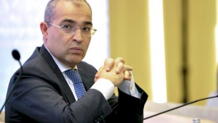 Nazir 20-dən çox vergi əməkdaşını işdən çıxardı - SİYAHI