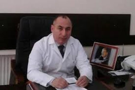 Həkim yoldaşı tərəfindən bıçaqlanan baş həkim: 