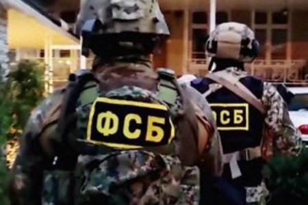 FTX əməkdaşları Anar Məmmədovu Stavropolda həbs etdi.. FTX əməkdaşları Anar Məmmədovu Stavropolda həbs etdi..