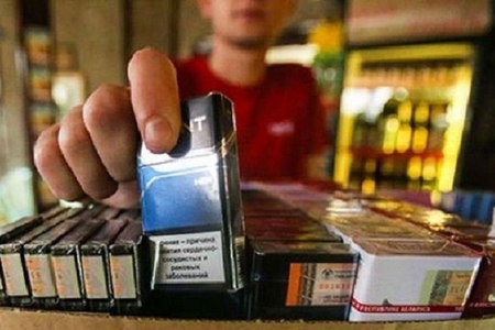 Bakıda azyaşlılara siqaret satan satıcılar cərimələnib..