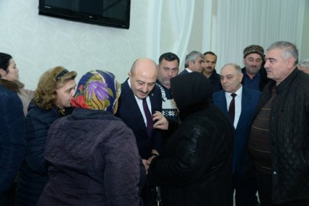 Nəsimi rayonunda yanvarda 6 səyyar qəbul keçirilib - FOTOLAR