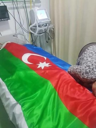 Aprel qazisi vəfat etdi - FOTO