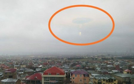 Bakı səmasında uçan naməlum obyekt peyda olub — FOTOLAR