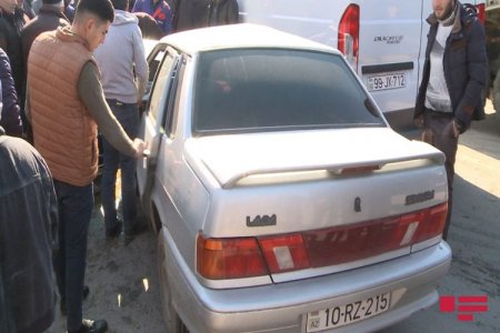Ağdamda minik avtomobili yük maşını ilə toqquşub, xəsarət alanlar var - FOTO..