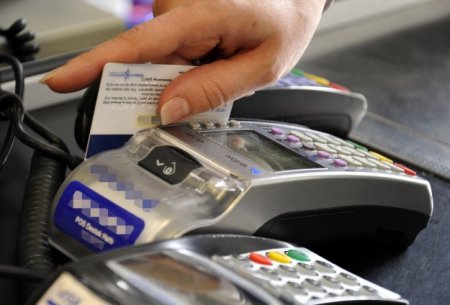 Azərbaycanda nağdsız ödənişlər artacaq..