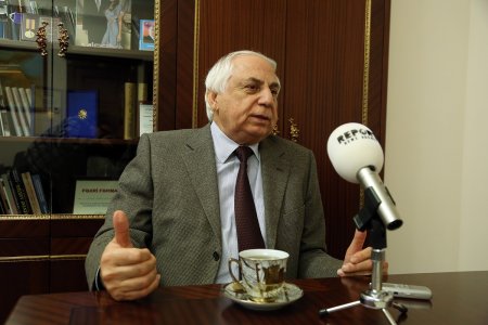 Hadi Rəcəbli Milli Məclisdəki kabinetini boşaltdı..