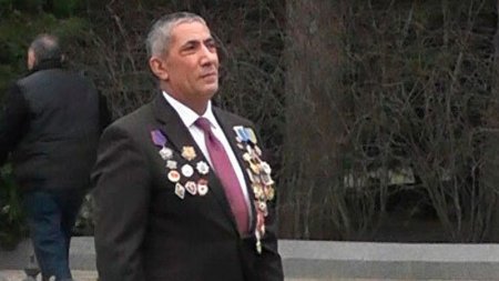 Siyavuş Novruzovun ordenlərindən ikisini Qorbaçov veribmiş