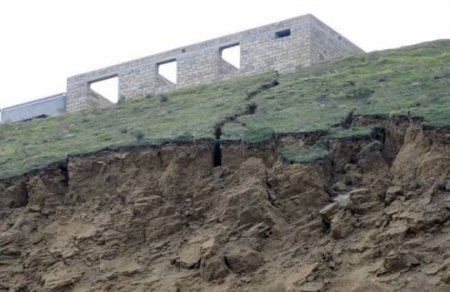 Bakıda yenidən sürüşmə oldu