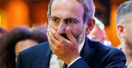 Paşinyan Almaniyada pərt oldu - VIDEO