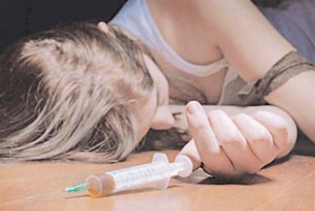 Məktəbliyə təcavüz edib küçəyə atdılar..