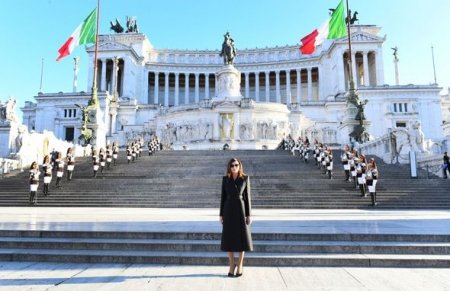 Prezident Romada naməlum əsgər abidəsini ziyarət edib - FOTO..