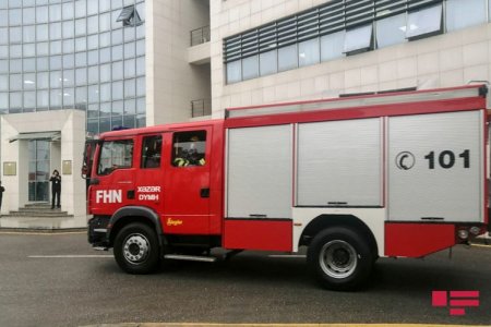 Bakıda uşaq poliklinikasında yanğın başlayıb..