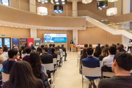 “Nar” ADA Universitetinin İT üzrə fərqlənən tələbələrinə dəstək olub