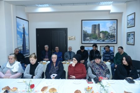 Nəsimi rayonunda Xocalı sakinləri ilə görüş keçirilmişdir - FOTOLAR