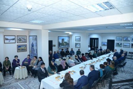 Nəsimi rayonunda Xocalı sakinləri ilə görüş keçirilmişdir - FOTOLAR