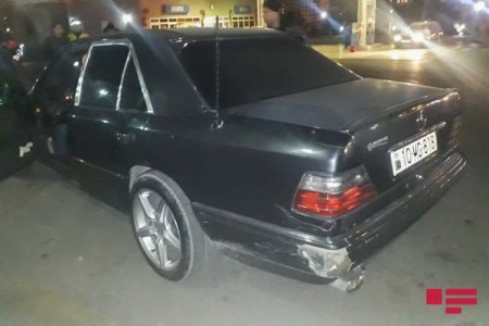 Bakıda motosiklet avtomobilə çırpılıb, xəsarət alan var - FOTO