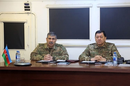 Zakir Həsənov ön idarəetmə məntəqəsində olub - VİDEO