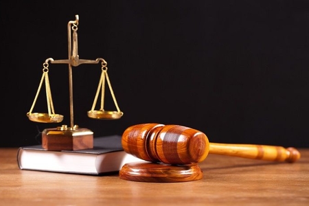 Vəkillər Kollegiyasının üzvü külli miqdarda dələduzluqda ittiham olunur