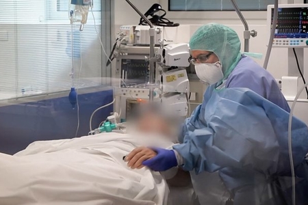 Dünyada koronavirusdan ölənlərin sayı 19 mini keçdi